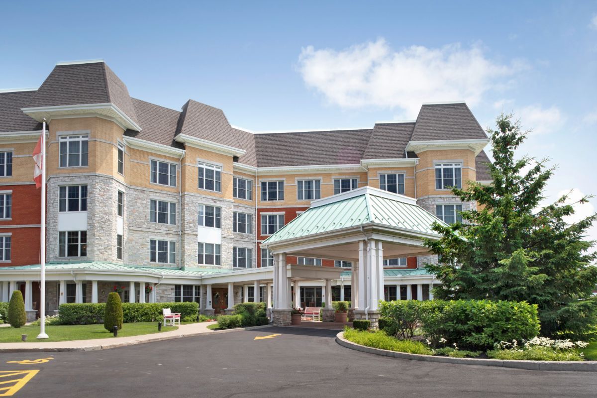 Virtual Tour & Photo Gallery Sunrise of Dollard des Ormeaux, QC