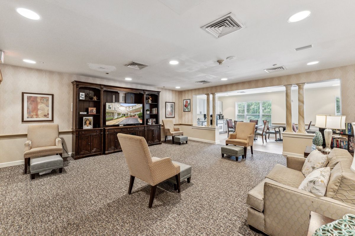 TV Room at Sunrise of Decatur