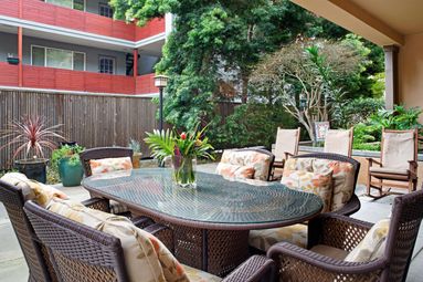 Sunrise of San Mateo | Patio