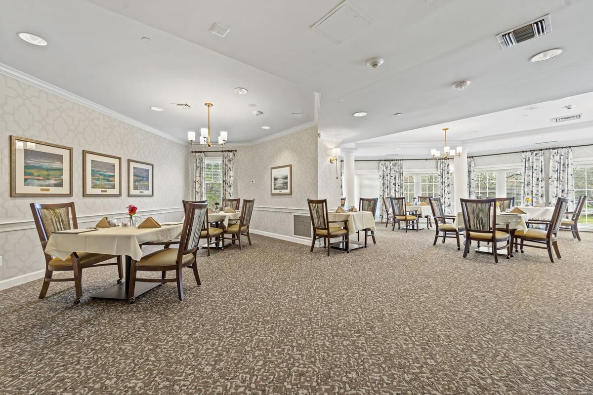 Dining Room at Sunrise of Falls Church