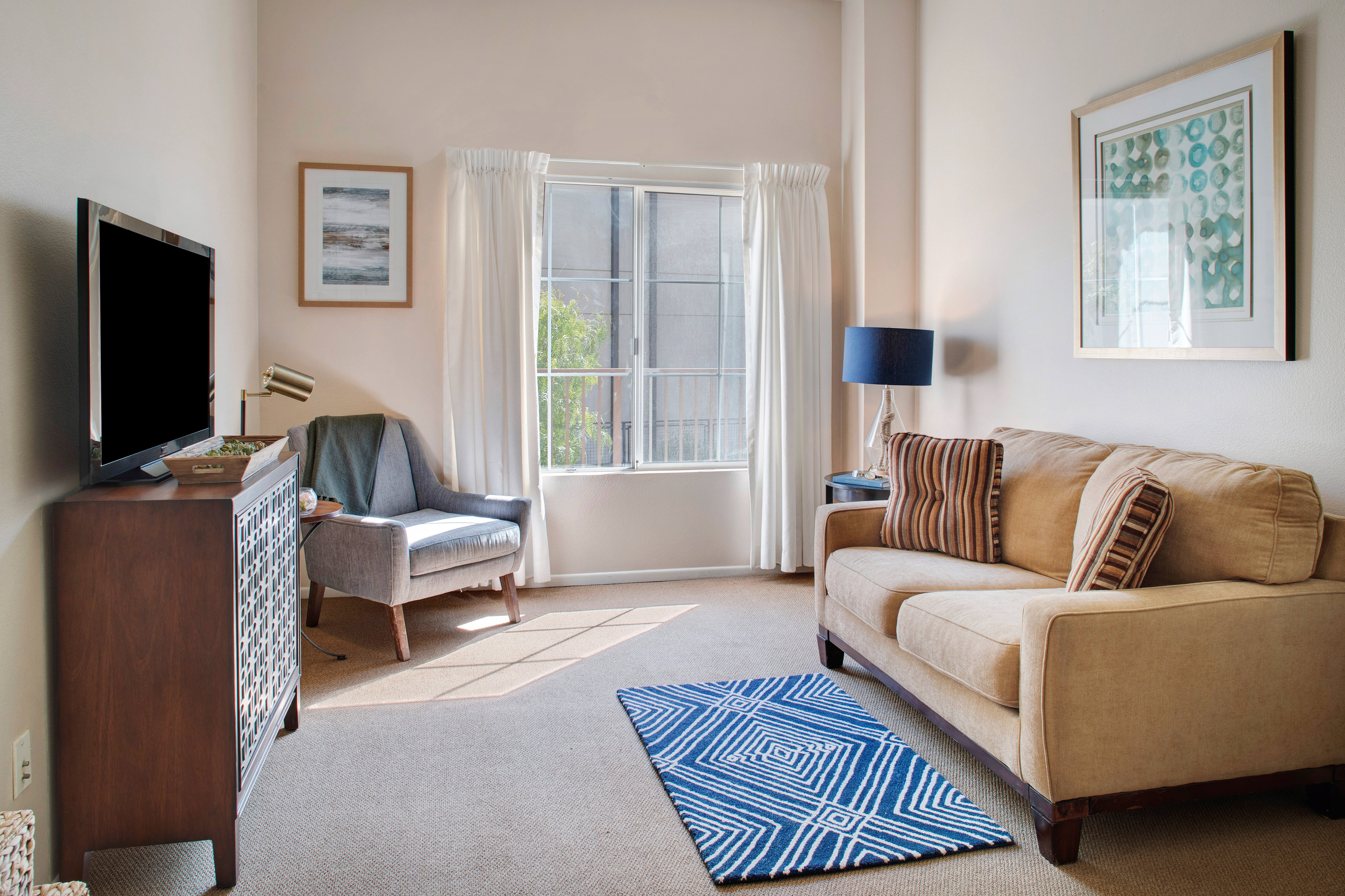 Sunrise of Yorba Linda | Model Suite Living Room