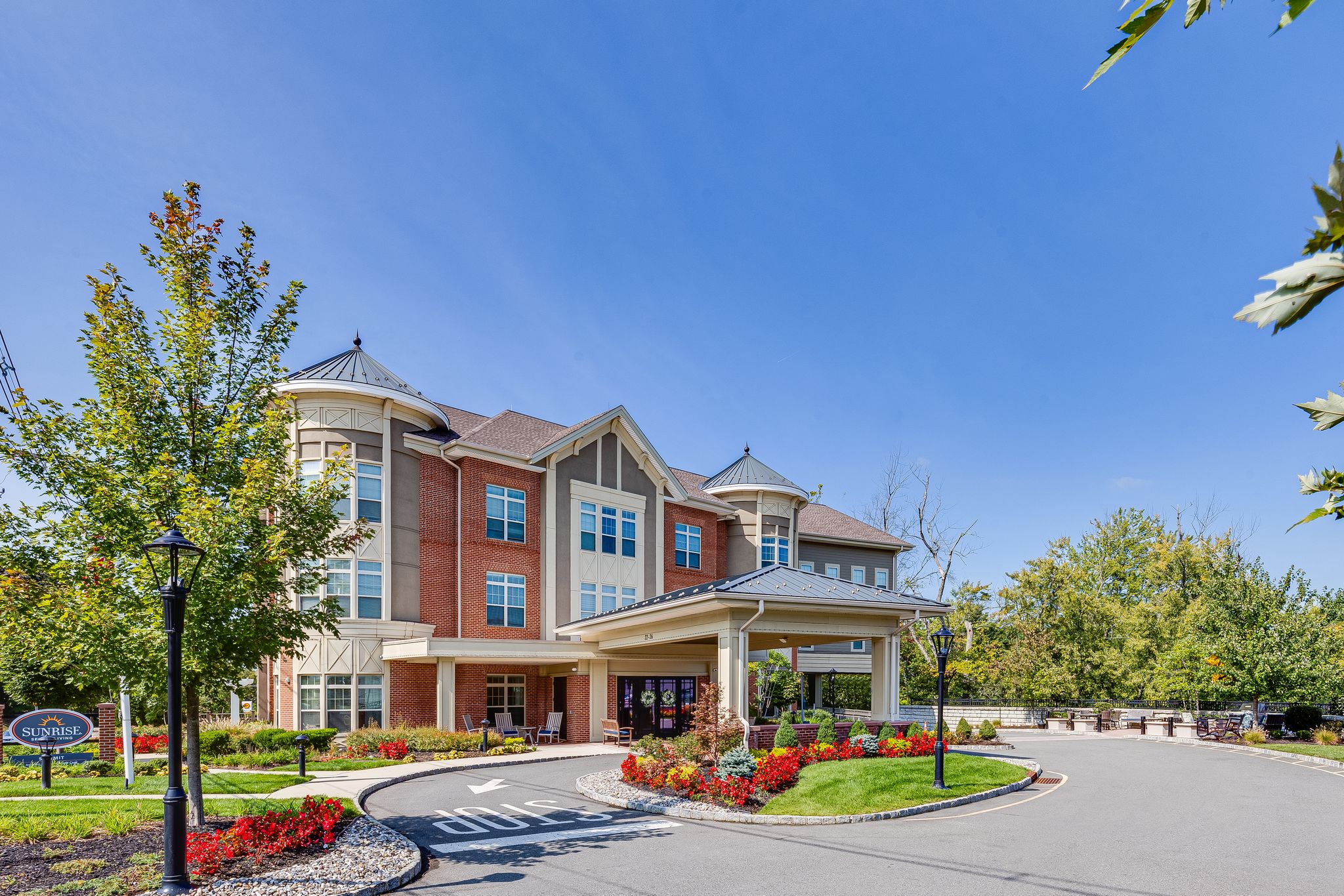 Sunrise of Summit | Exterior