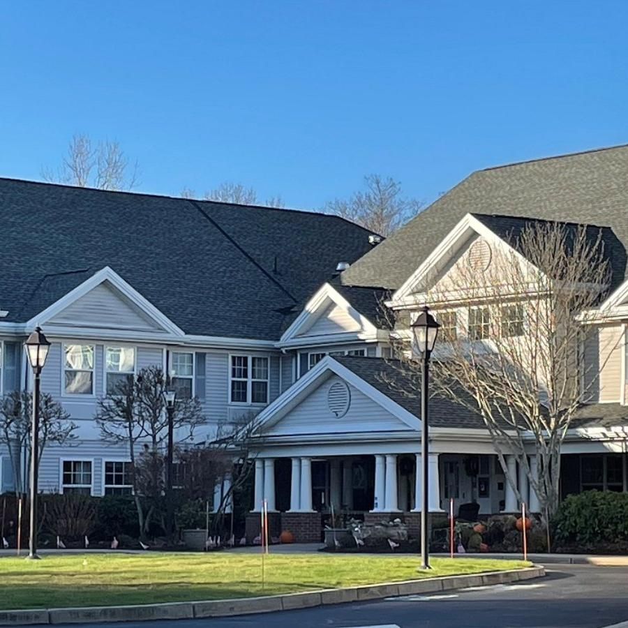 Rooms & Amenities Sunrise of Plymouth Beach, MA