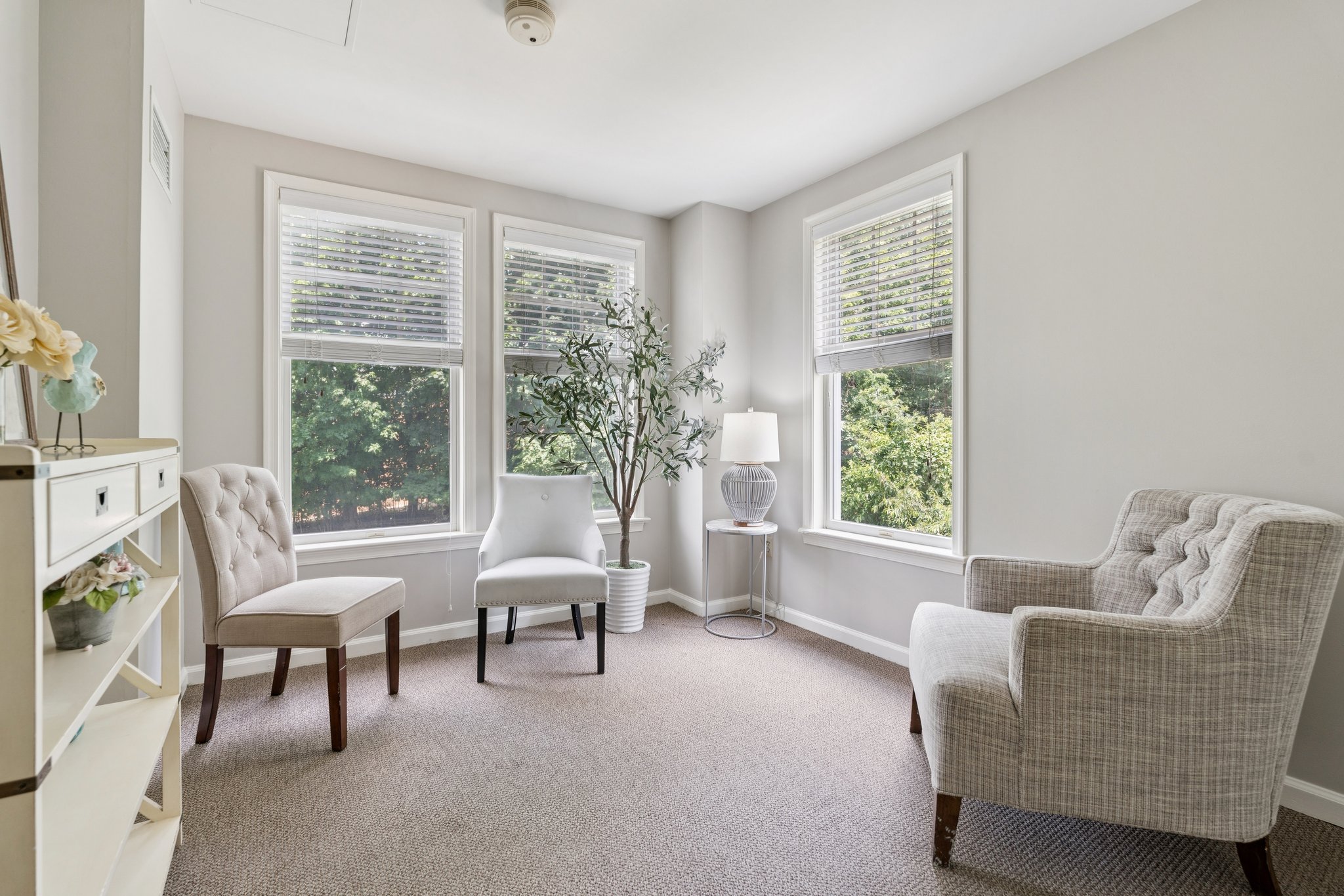 Sunrise of Pikesville | Sitting Room