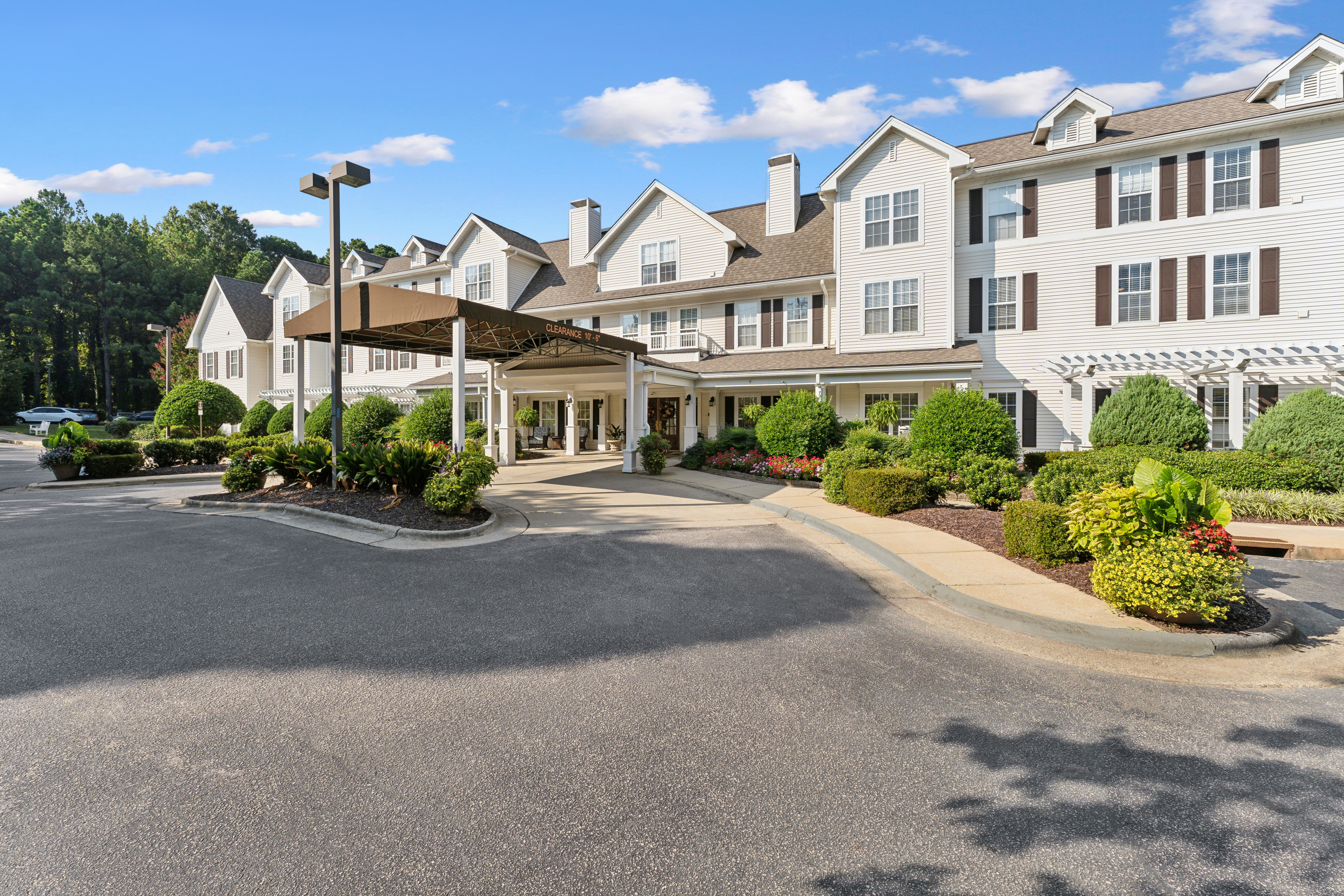 Exterior | Brighton Gardens of Raleigh