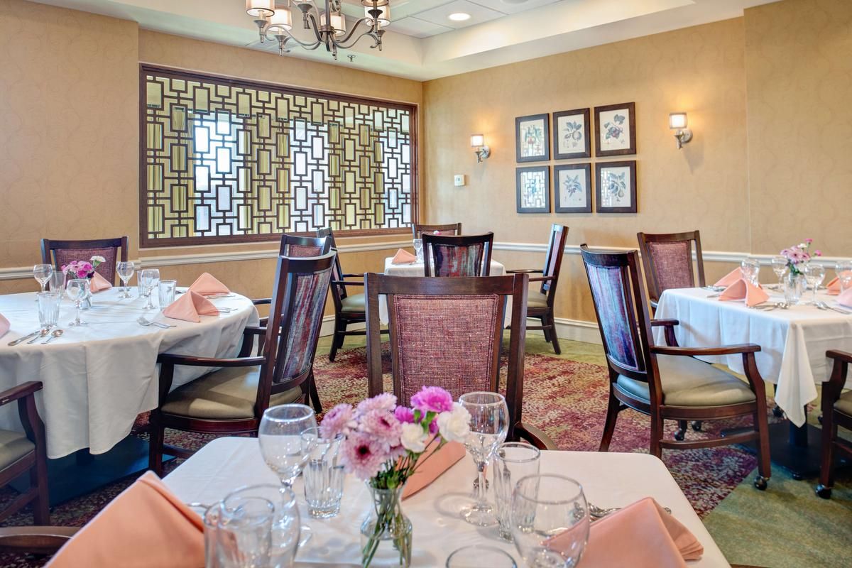Independent Living in Sandy Springs, GA | Sunrise Senior Living Independent Living in Sandy Springs, GA | Sunrise Senior Living