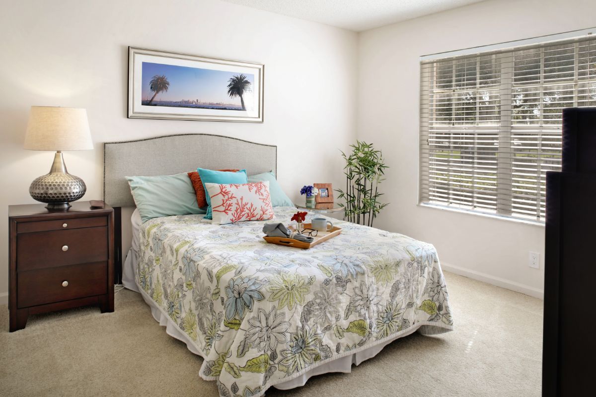 Stratford Court of Boca Pointe Suite Bedroom