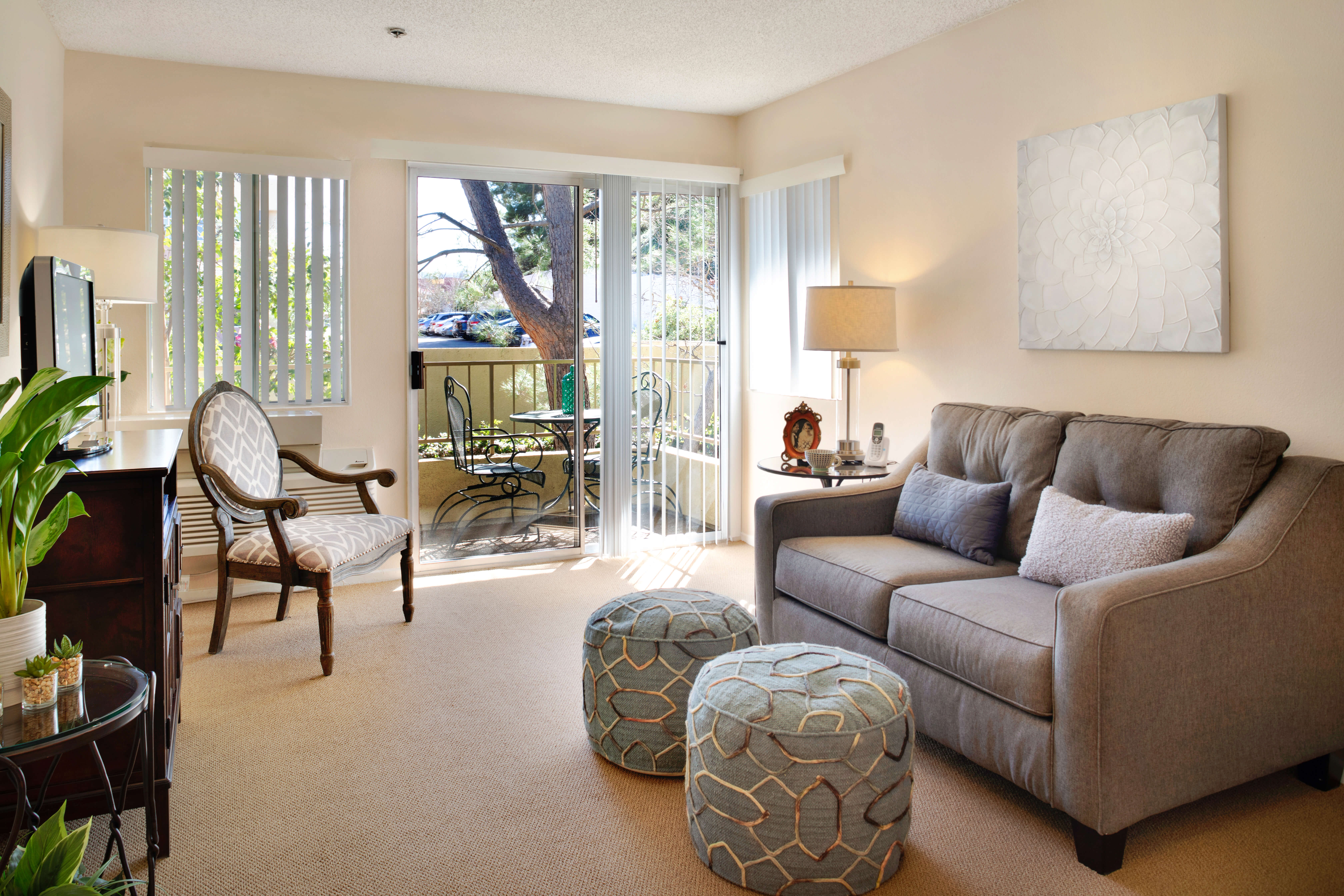 Sunrise at Sterling Canyon | Model Suite Living Room
