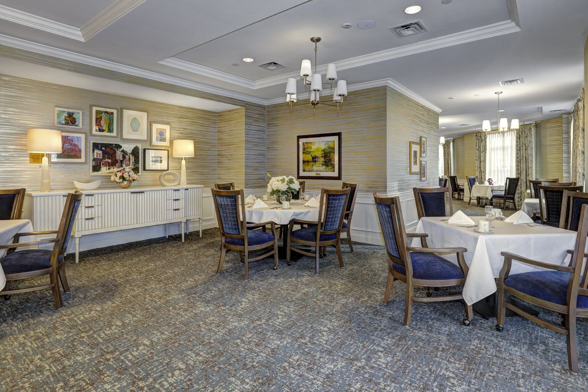 Sunrise of Franklin Lakes | Dining Room