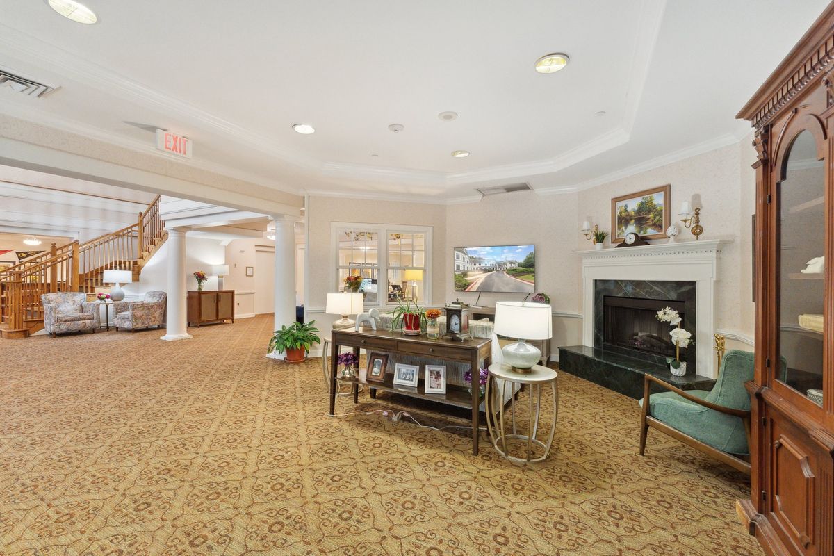 Living Room at Sunrise at Five Forks