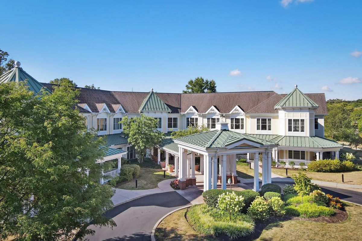 Virtual Tour & Photo Gallery Sunrise of Lower Makefield, PA