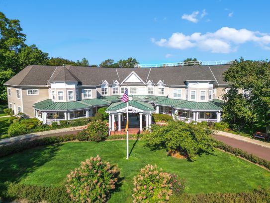 Sunrise at Fleetwood I exterior