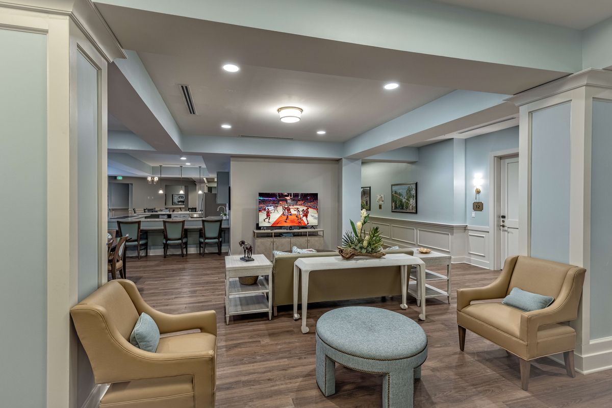 Varenita of West Cobb | Sitting Room Image