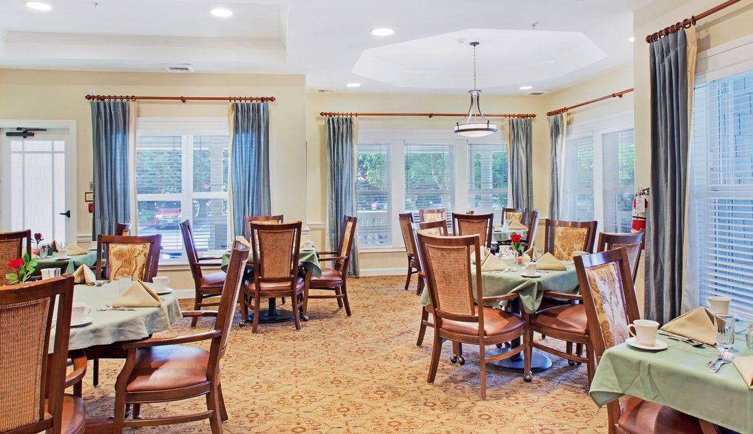 Sunrise of Bellevue, WA Dining Room