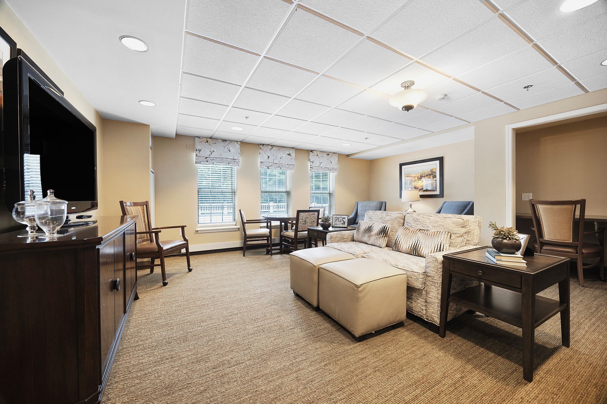 Brighton Gardens of Middletown | Living Room