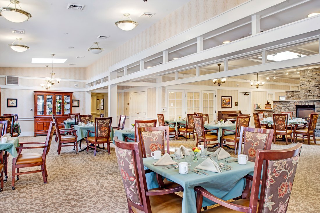 Sunrise of Westminster | Dining Room