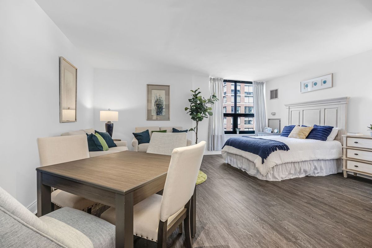 Model Bedroom