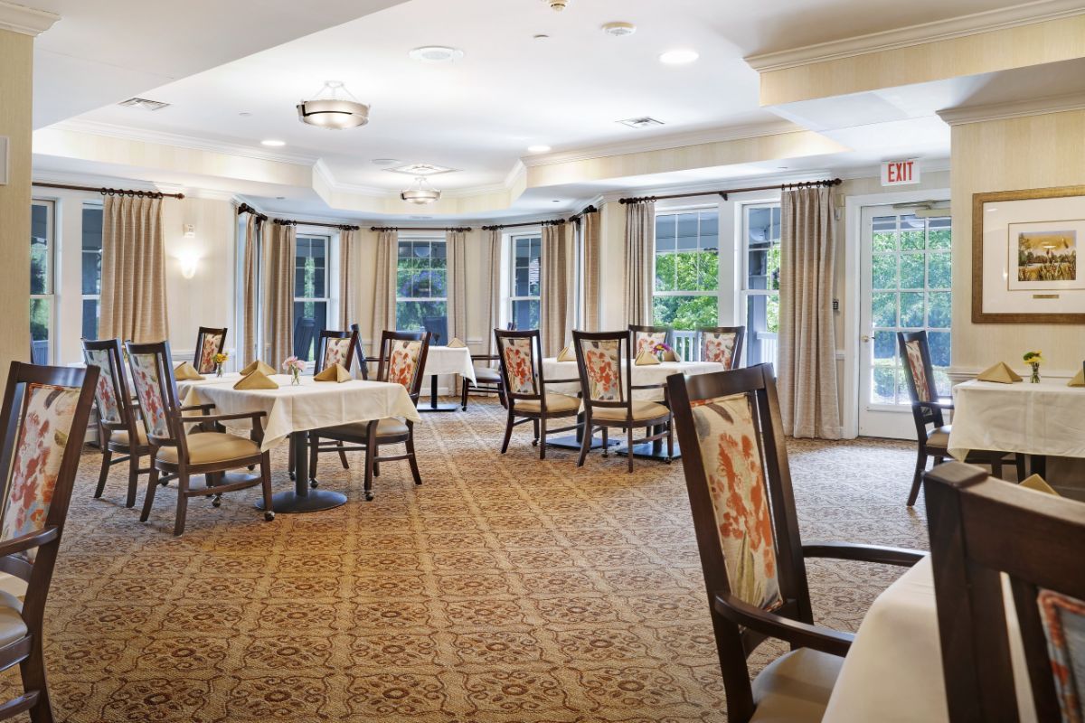 Sunrise of Des Peres Dining Room