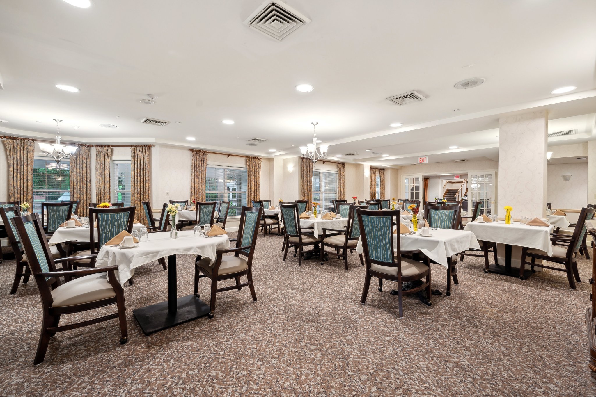 Sunrise of Providence | Dining Room