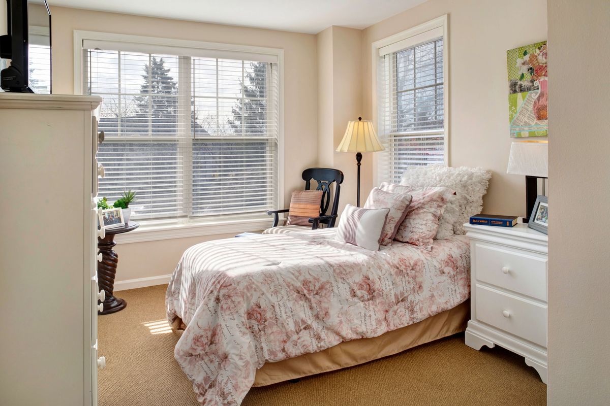 Sunrise of Wayne I model bedroom