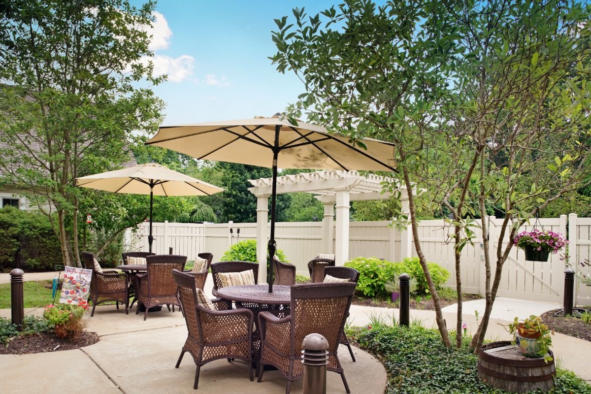 Sunrise of Wilmington | Patio