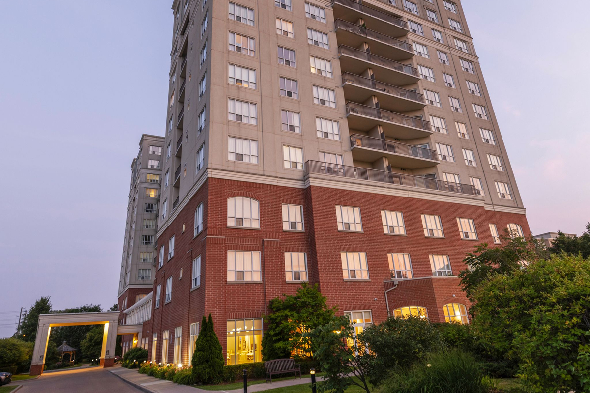 Sunrise of Thornhill | Exterior