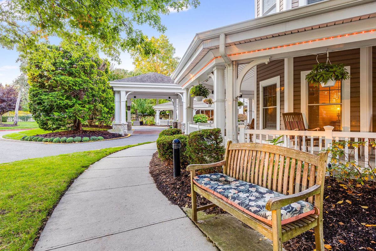 Exterior, Sunrise of North Lynbrook