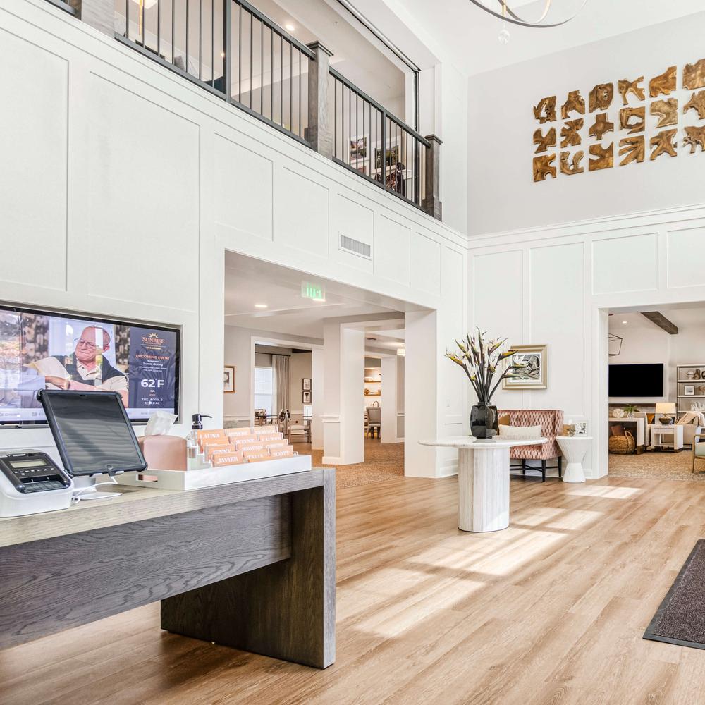 Sunrise of Oceanside | Lobby