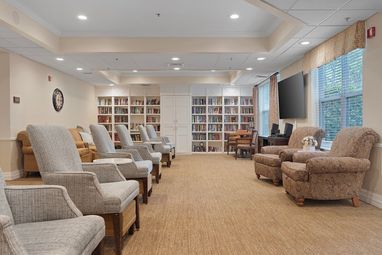 Living Room | Brighton Gardens of Stamford