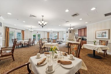 Dining Room | Sunrise of Raleigh