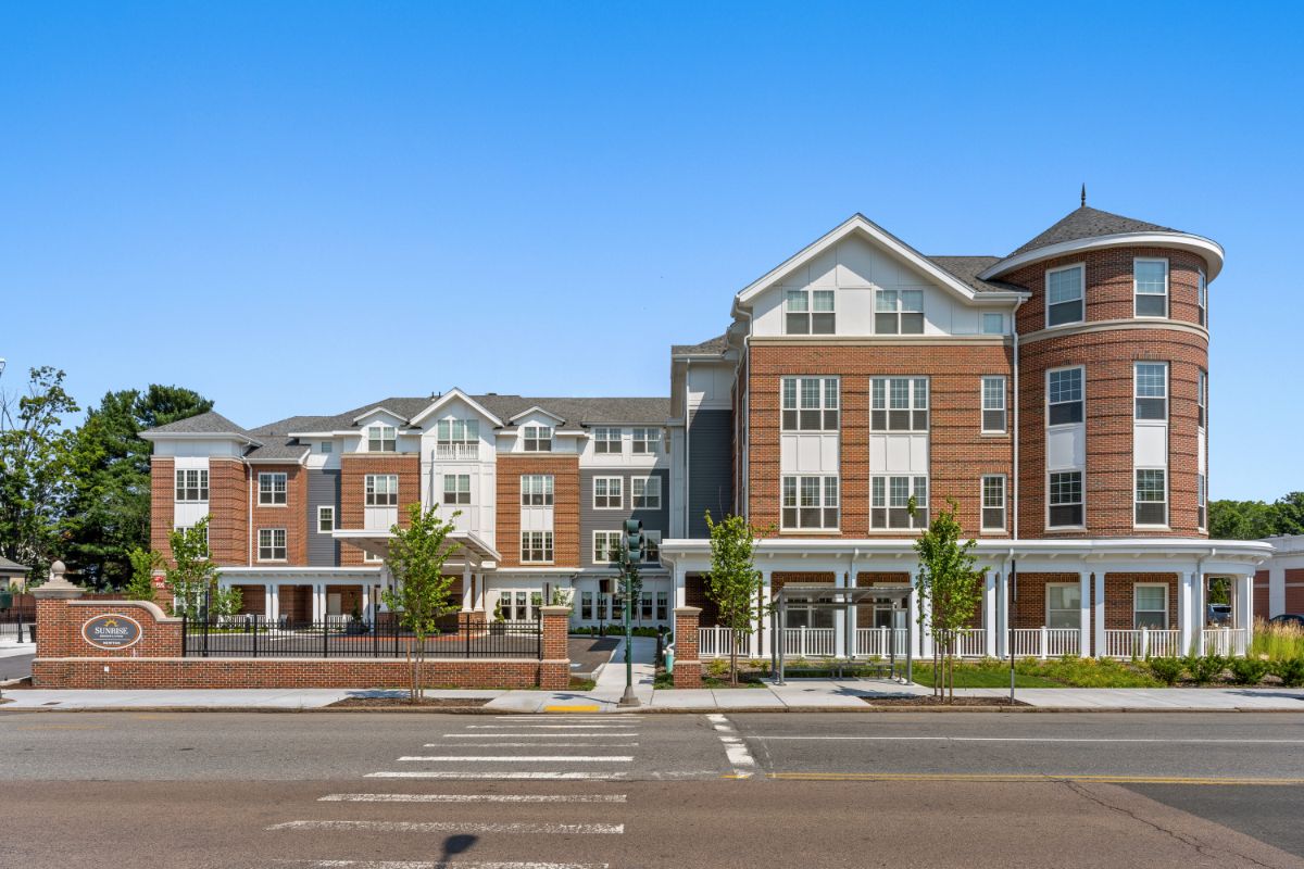 Sunrise of Newton | Exterior