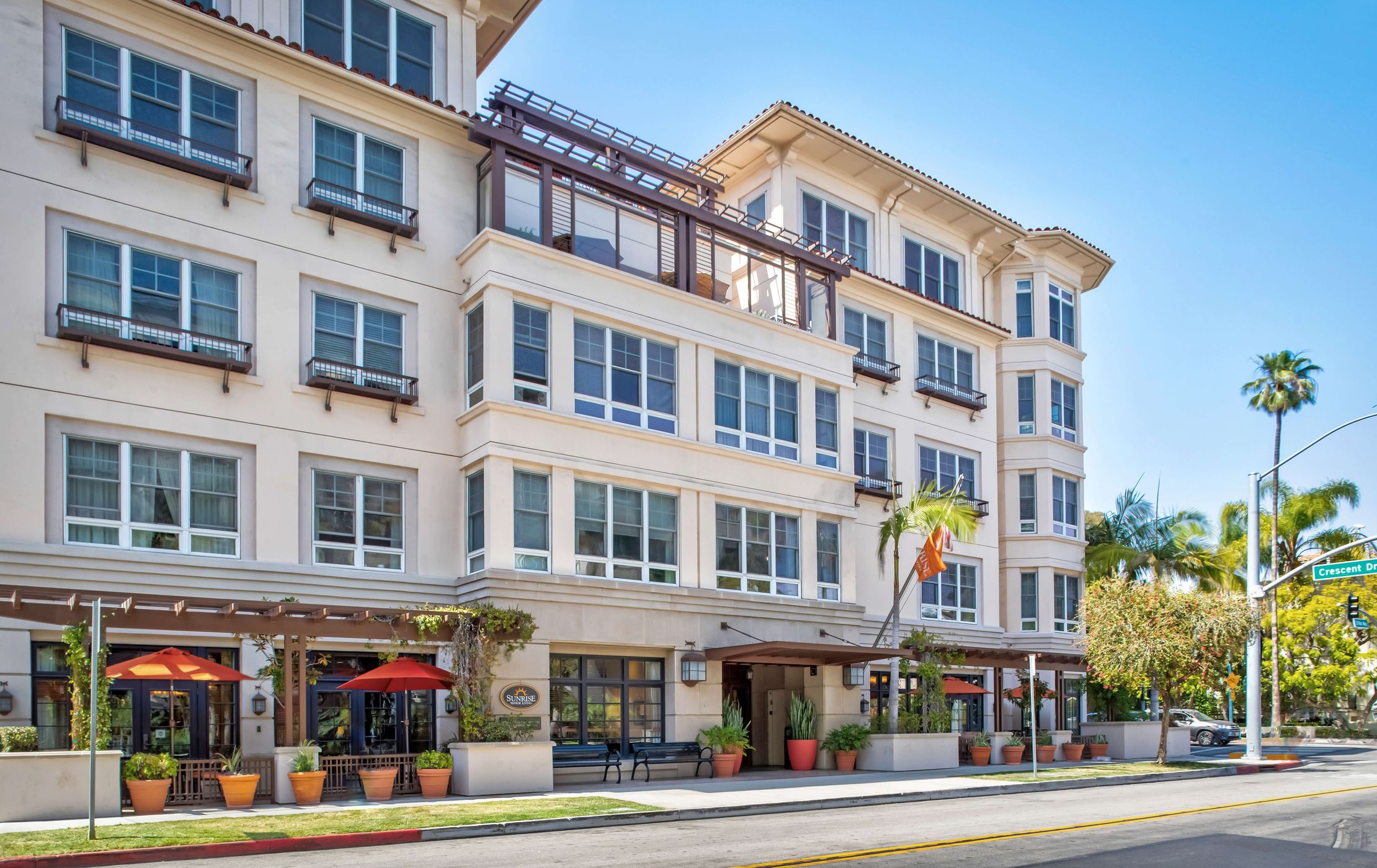 Sunrise of Beverly Hills I exterior