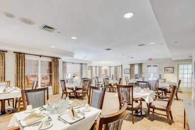 Sunrise of East Brunswick I Dining Room