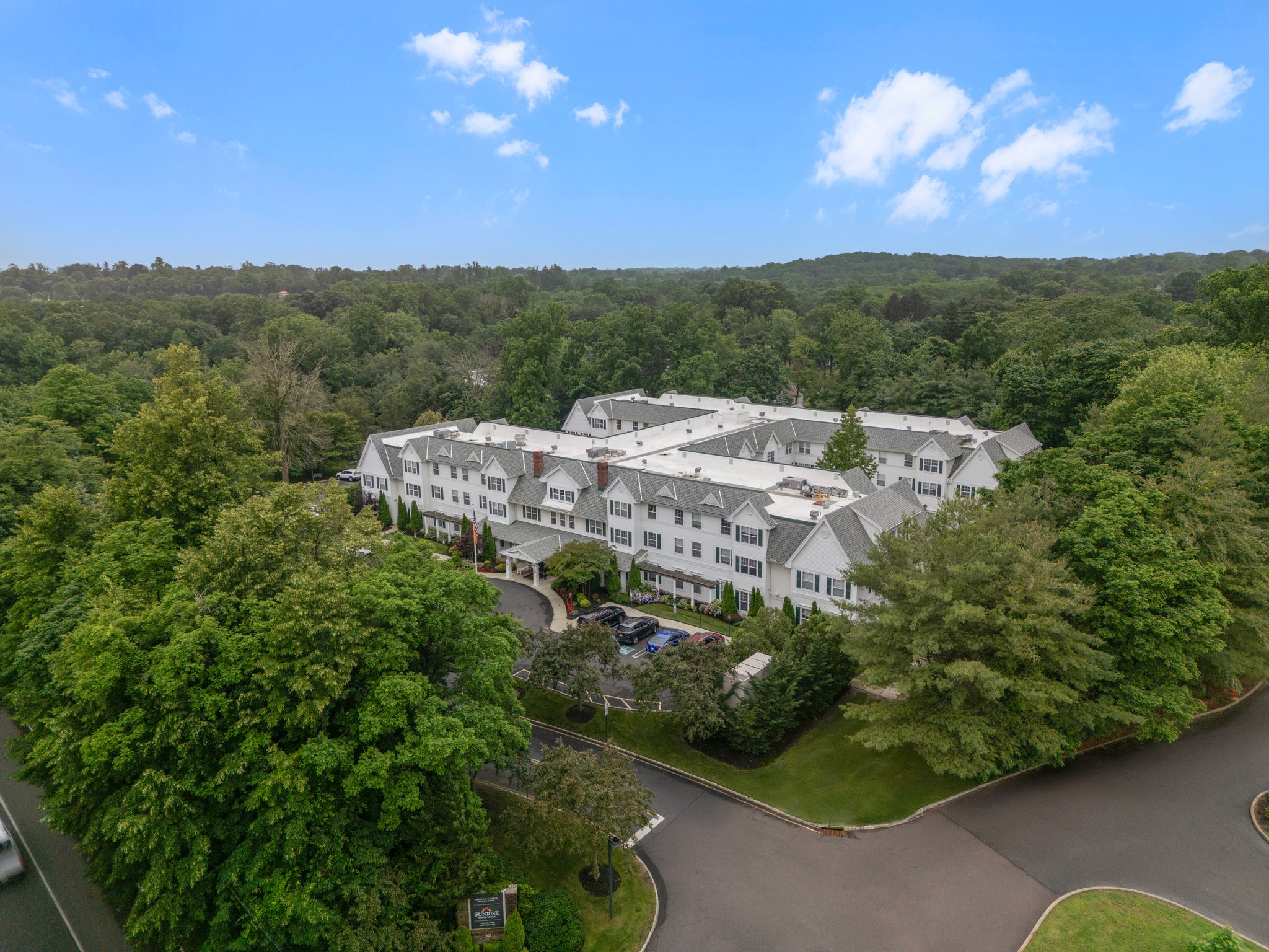 Brighton Gardens of Middletown | Drone Exterior