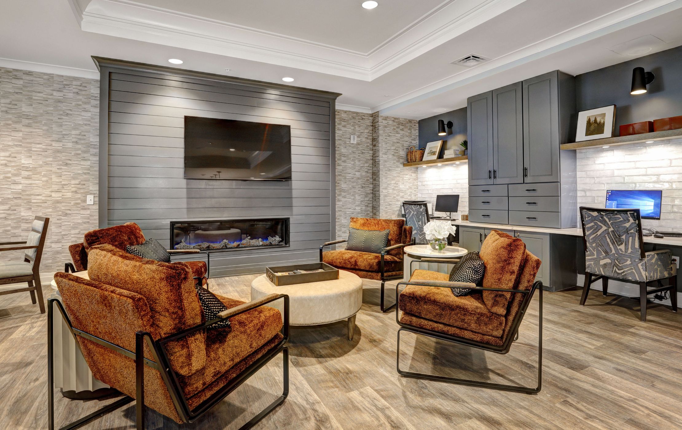 Sunrise of Livingston | Sitting Area