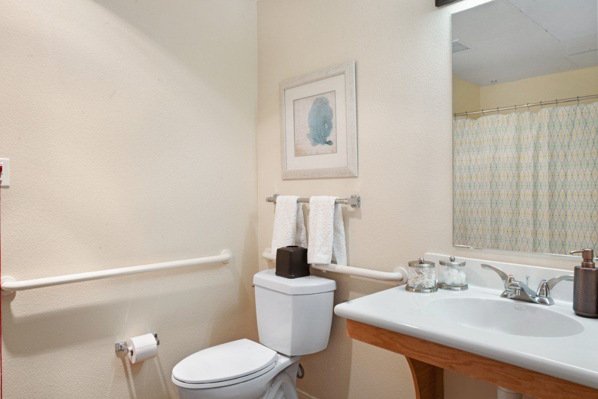 Sunrise of Palo Alto Suite Bedroom