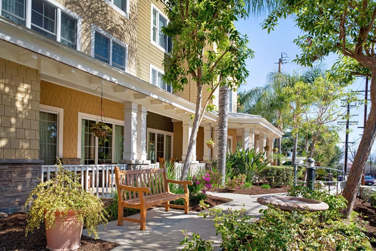Sunrise of Woodland Hills I exterior
