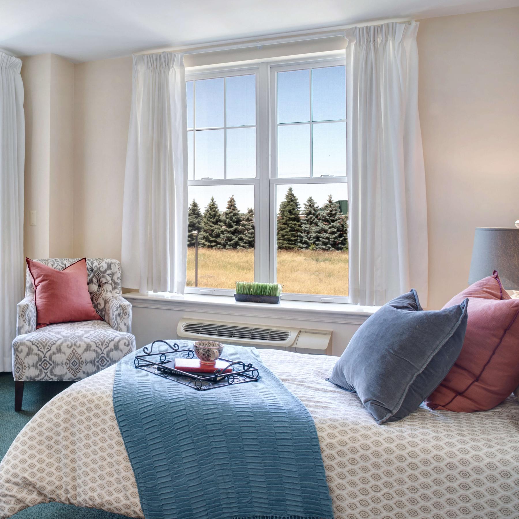 Sunrise of Shelby Township | Bedroom