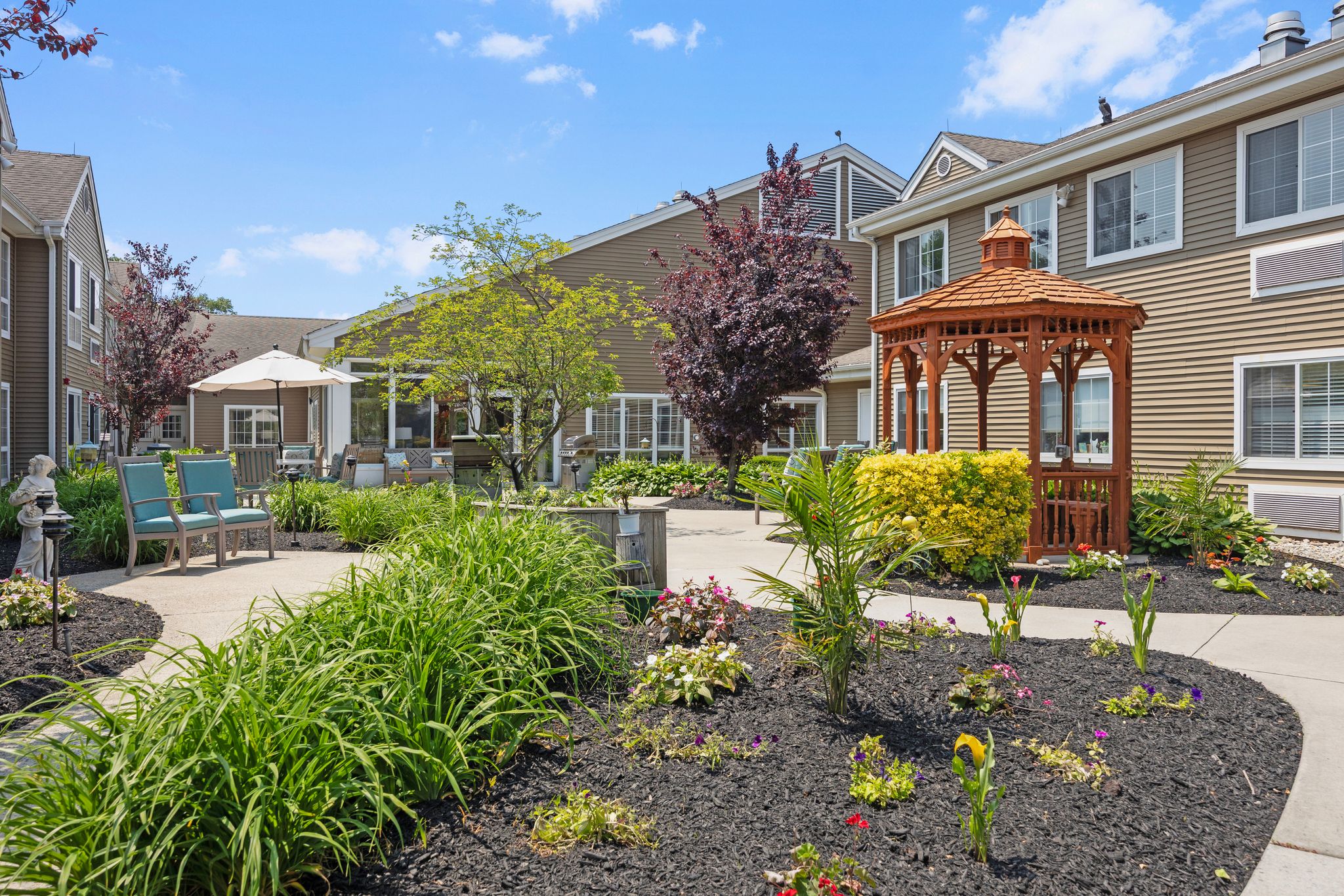 Brighton Gardens of Edison | Garden