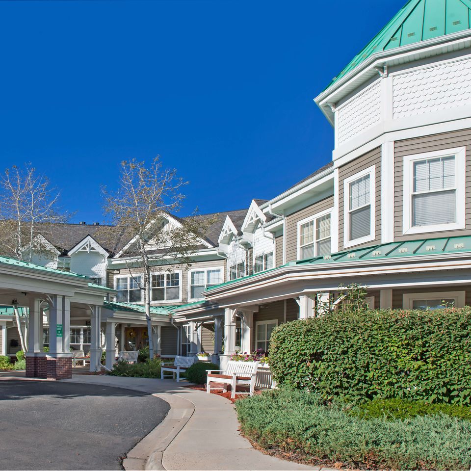 Assisted Senior Living in Littleton, CO Sunrise at Orchard