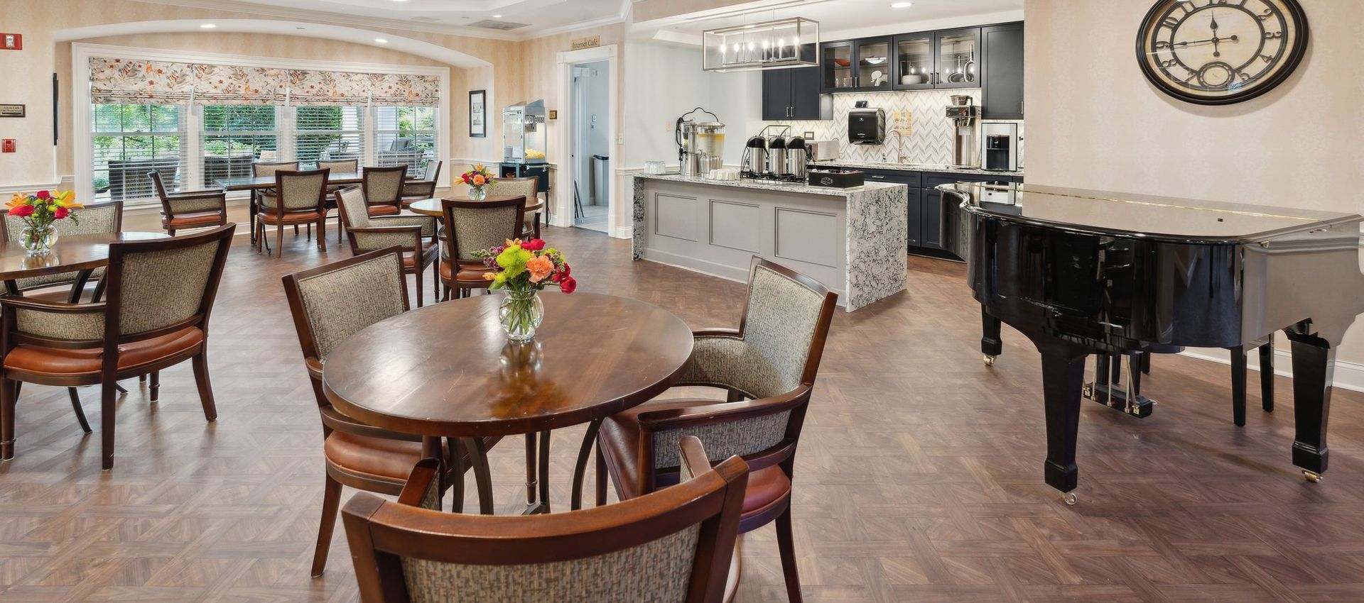 Virtual Tour & Photo Gallery Sunrise at Mount Vernon, VA