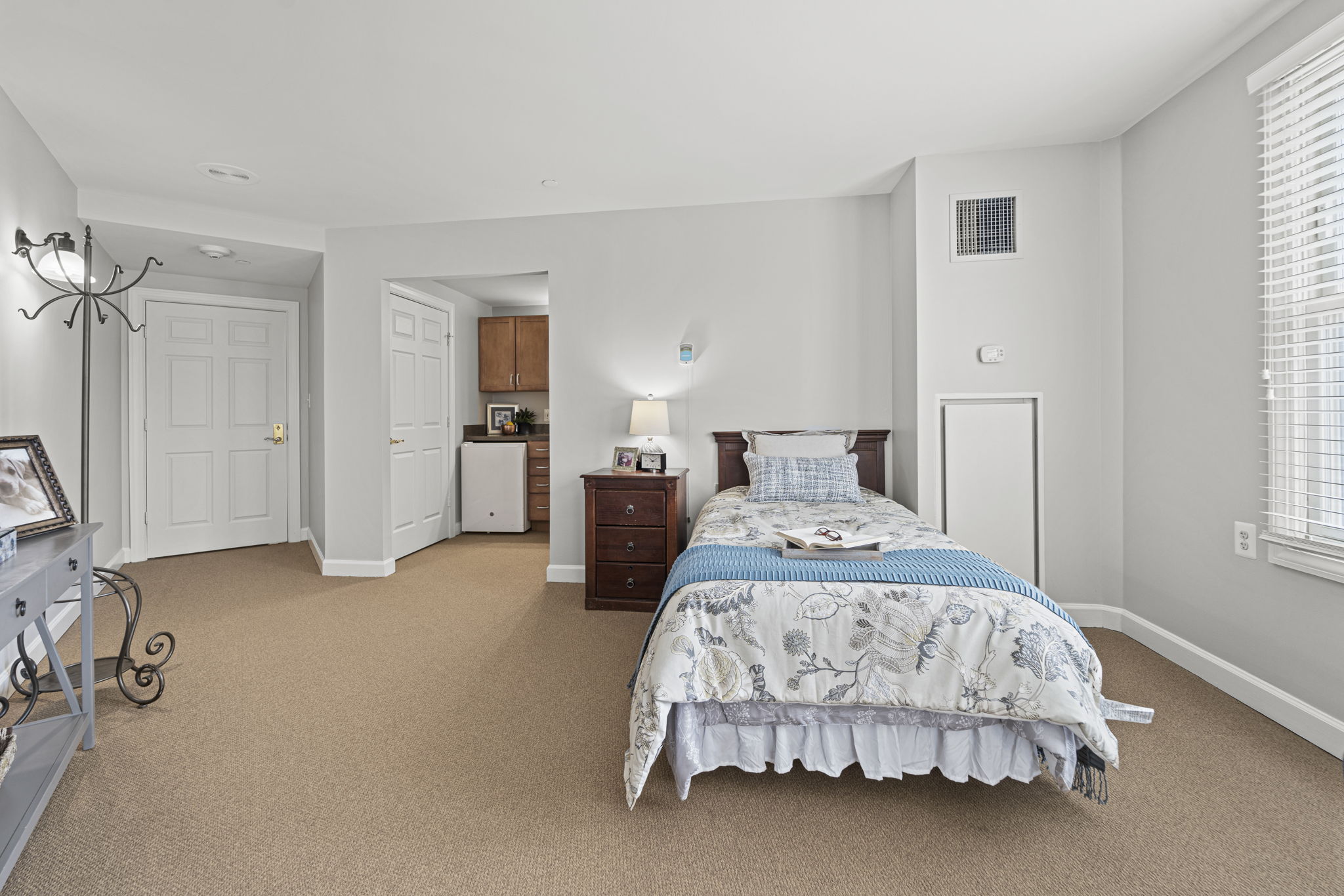 Model Bedroom| Sunrise of Falls Church 