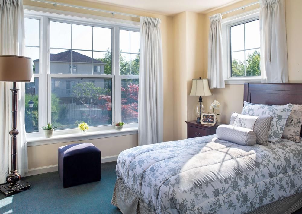 Sunrise of Mississauga I model bedroom