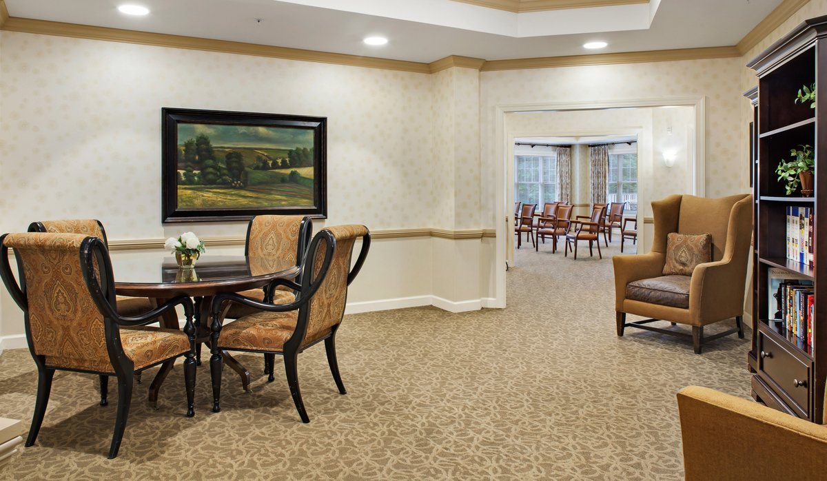 Sunrise of Louisville | Sitting Room