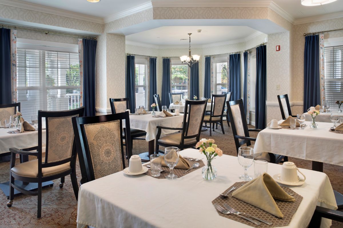 Sunrise of Rockville Dining Room