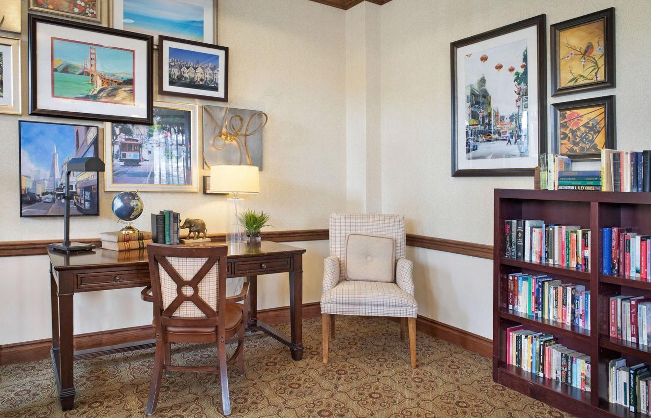 Sunrise of Burlingame I living room