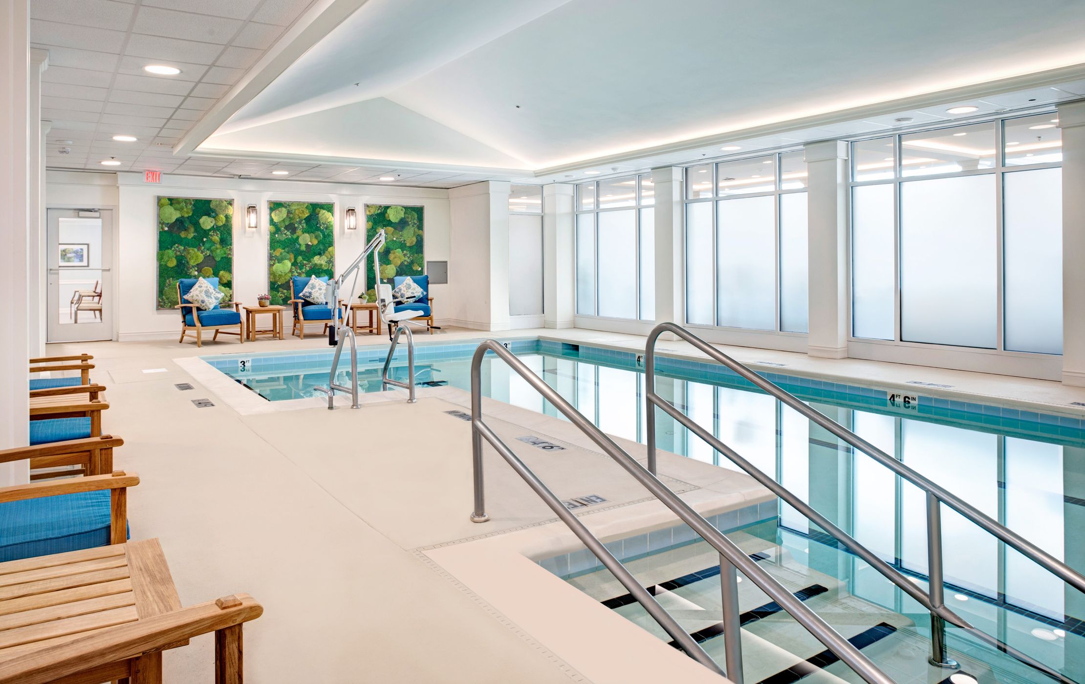 The Colonnades | Pool