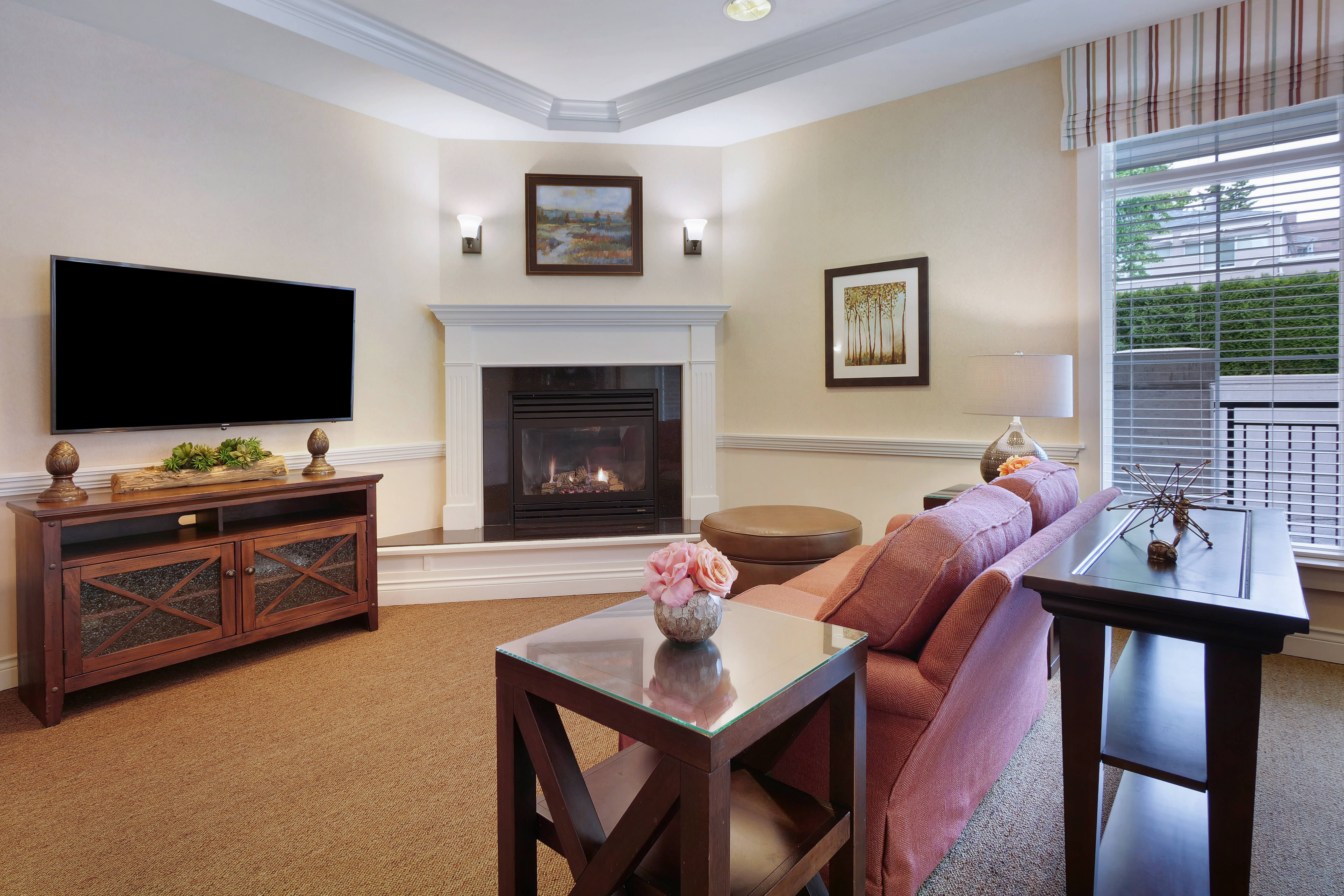 Sunrise of Vancouver | Living Room