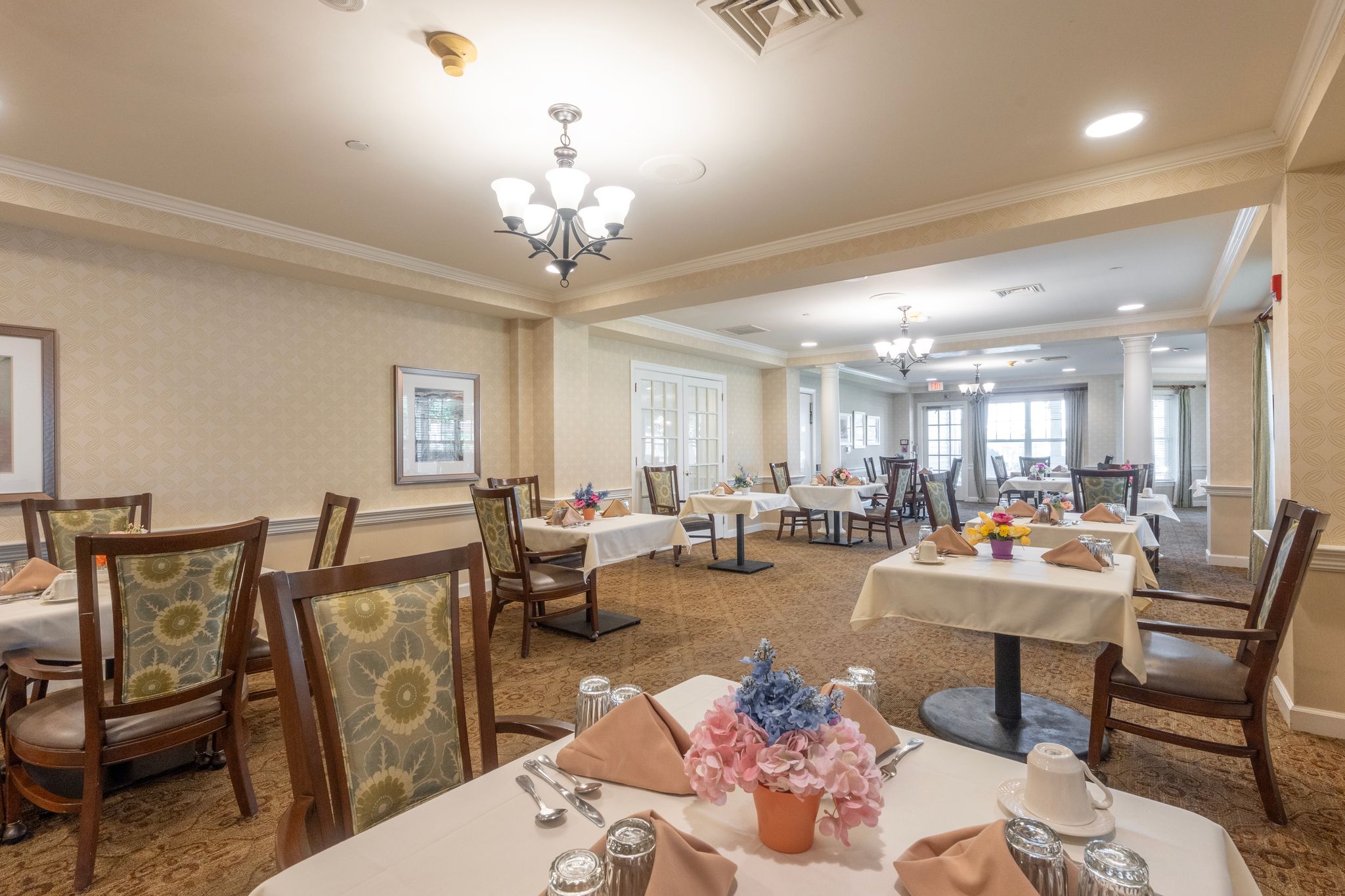 Dining Room | Sunrise of Springfield