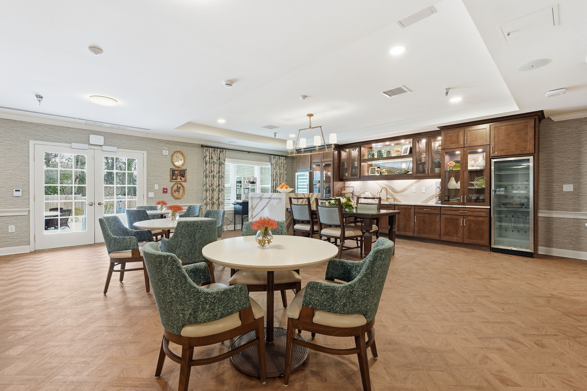 Bistro | Sunrise at Countryside